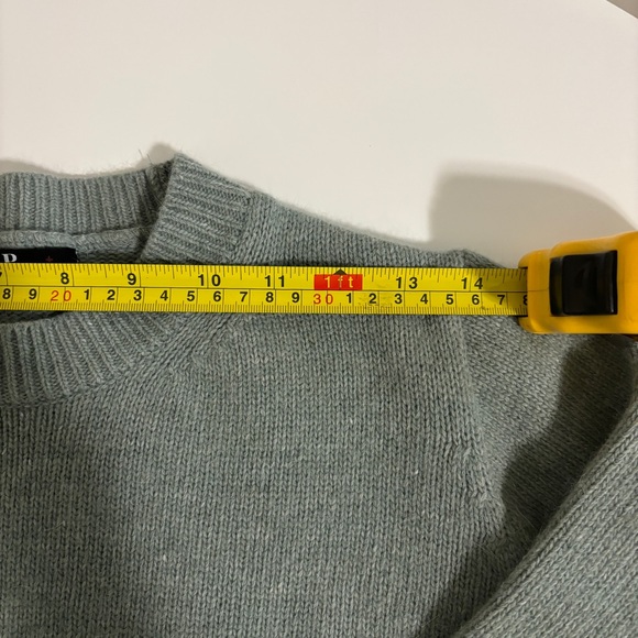 Cozy mint color sweater - Picture 4 of 5